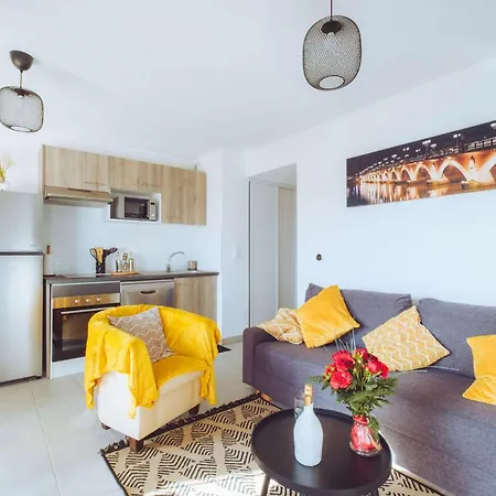 Appartamento Cosy Avec Balcon Au Coeur De *